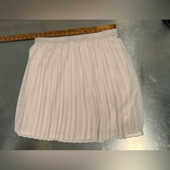 Suzy Shier - pink pleated sheer lined midi skirt - Picture 2 of 5